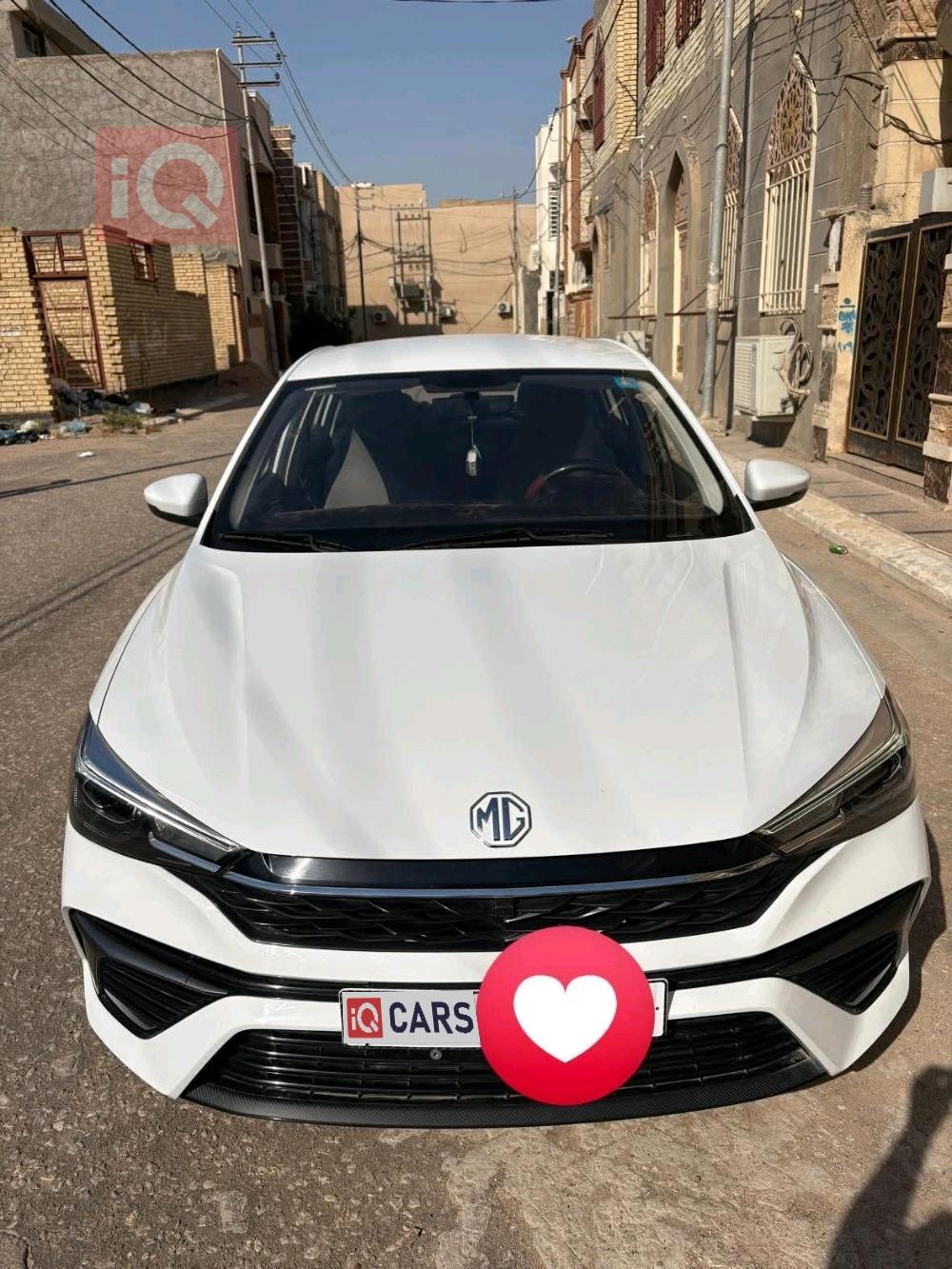 MG 5 Plus